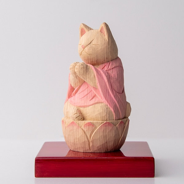 木彫りの合掌猫 袈裟を着た猫仏さま 鴇色