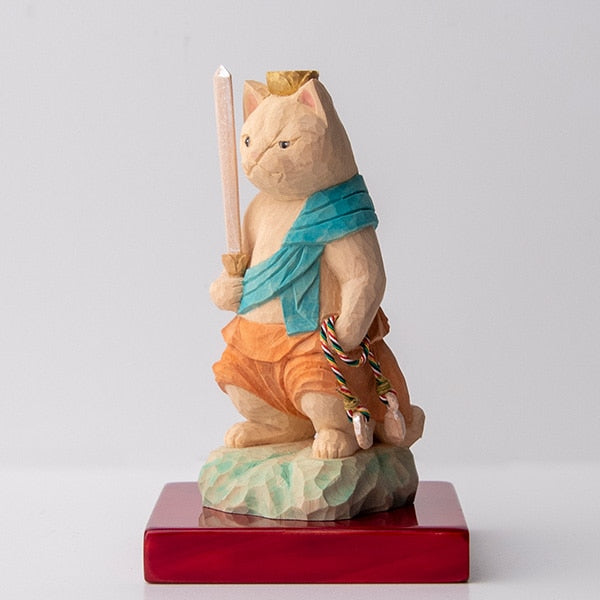 木彫りの立不動明王猫