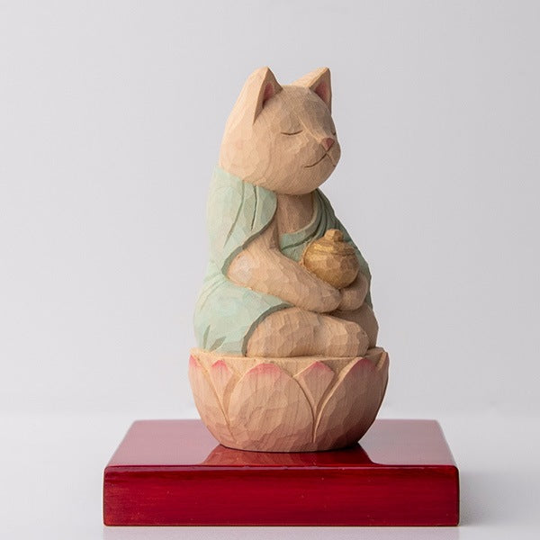 木彫りの薬師猫 袈裟を着た猫仏さま 定印/薄緑
