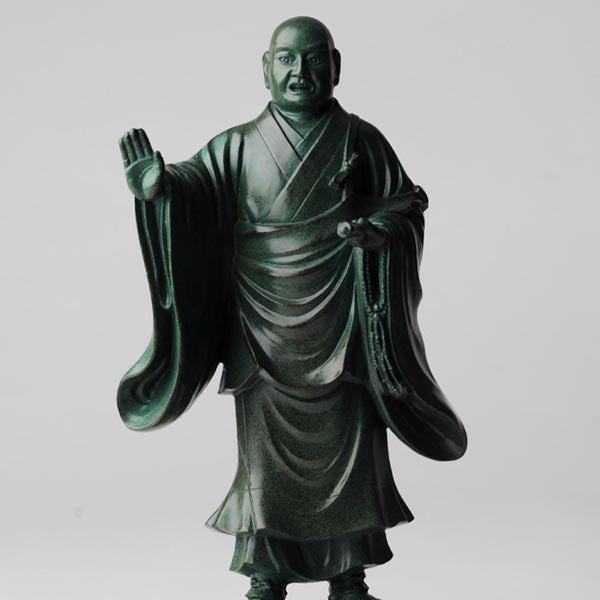 日蓮上人 - 総高24cm　青銅色　高岡銅器
