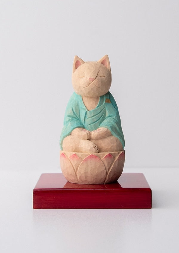 木彫りの座禅猫 袈裟を着た猫仏さま 薄水色
