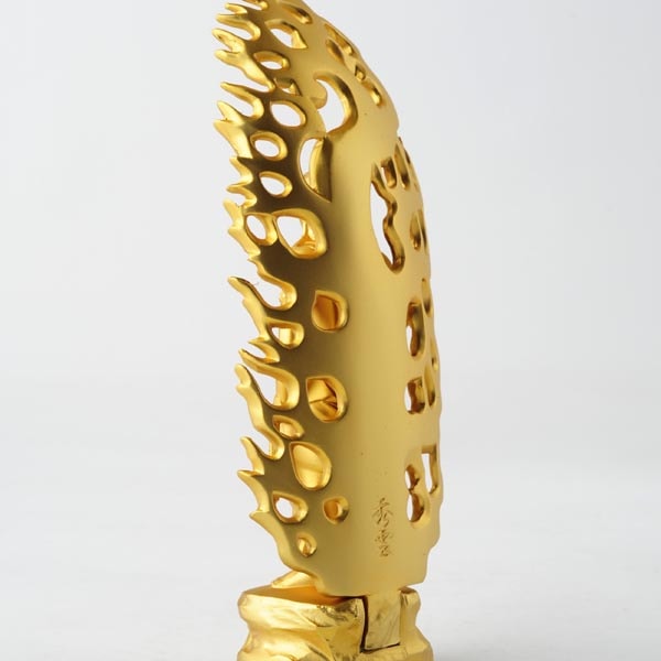 不動明王 - 合金製　純金メッキ仕上げ　総高15.5cm　高岡銅器
