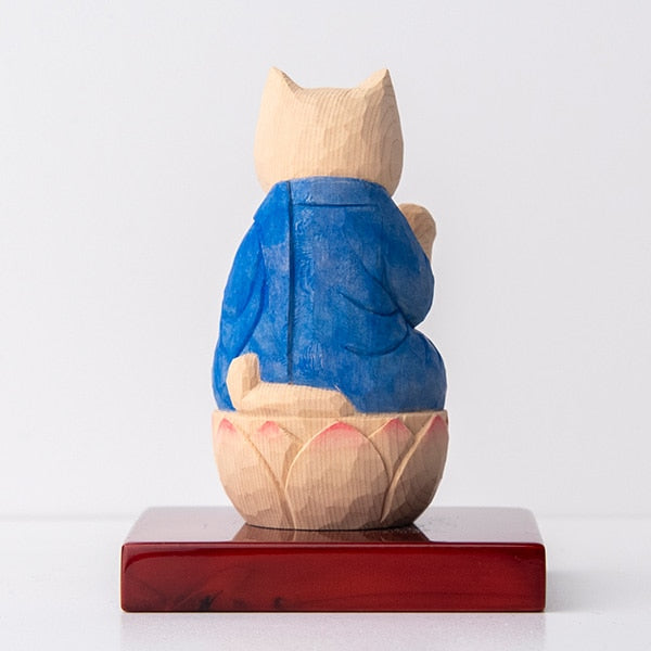 木彫りの薬師猫 袈裟を着た猫仏さま